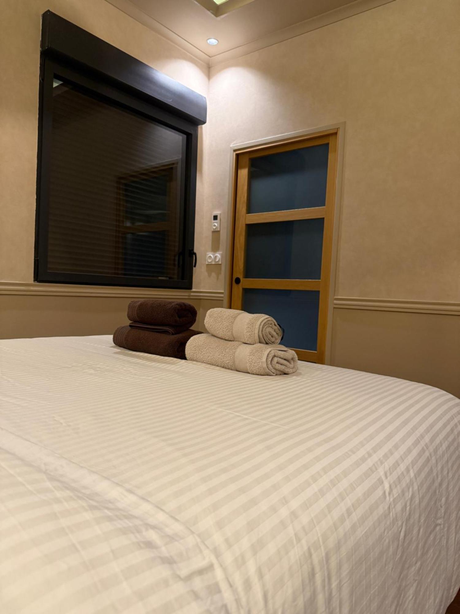 L'Emperador Apartman Reims Kültér fotó